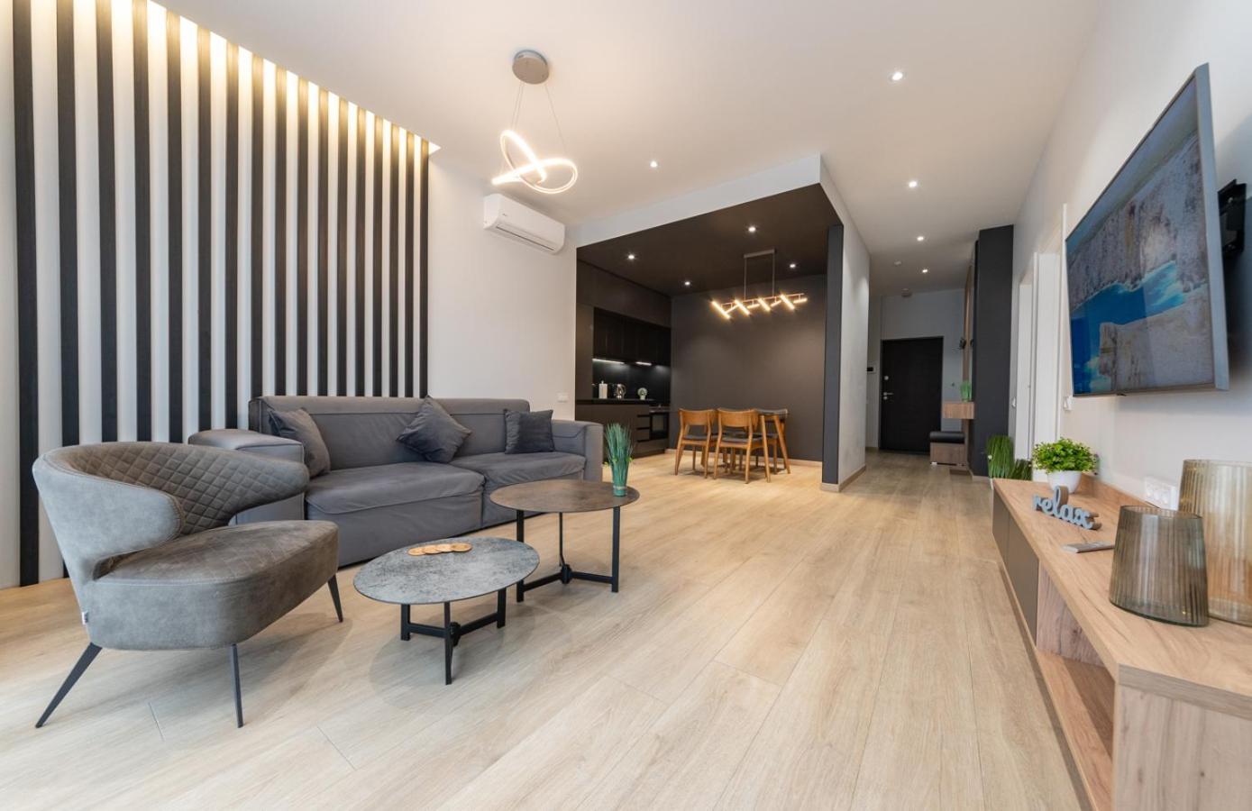 Royal Tower Residence Big Vip Apartment In Center Floor 27 เคียฟ ภายนอก รูปภาพ
