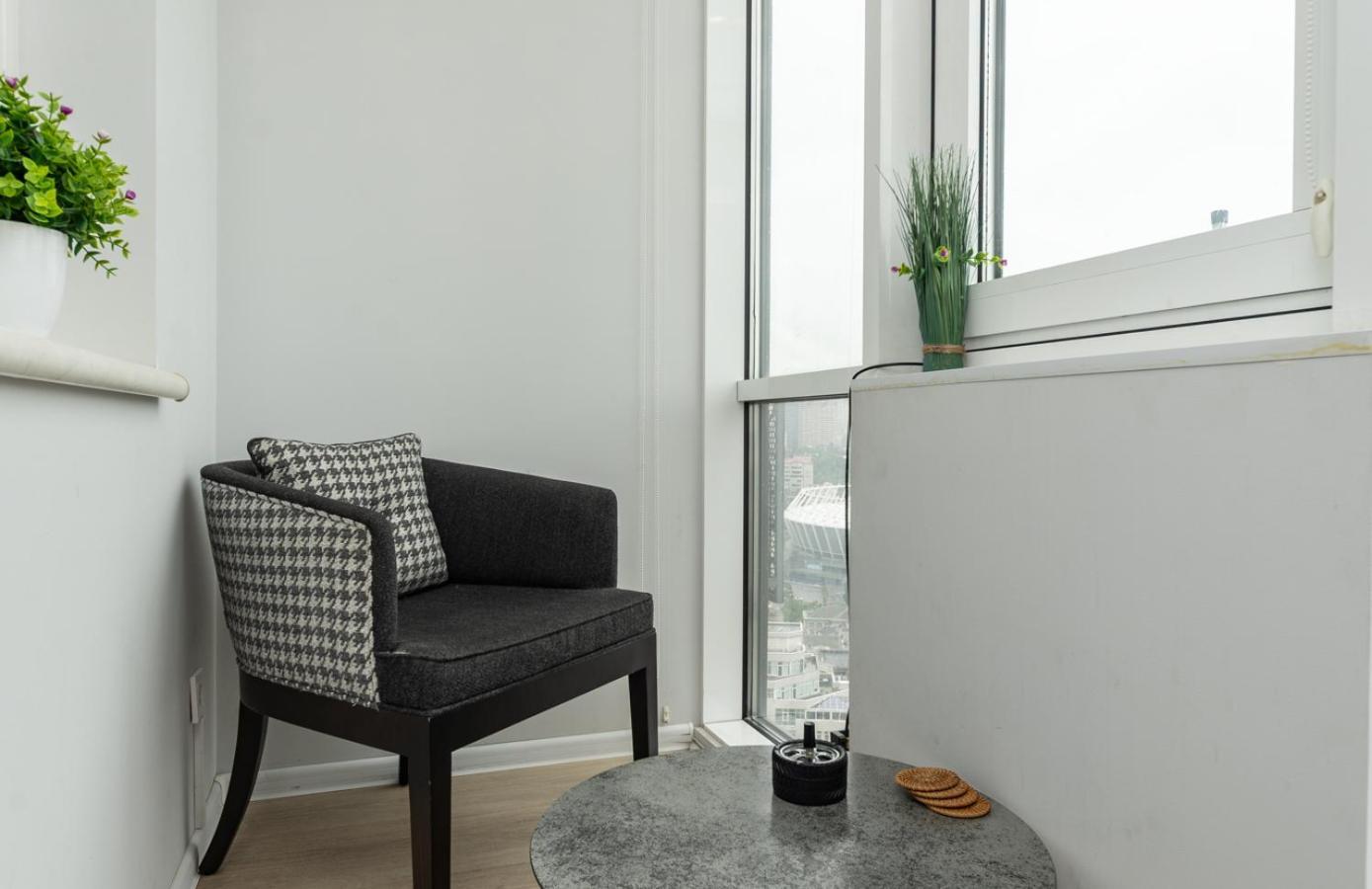 Royal Tower Residence Big Vip Apartment In Center Floor 27 เคียฟ ภายนอก รูปภาพ
