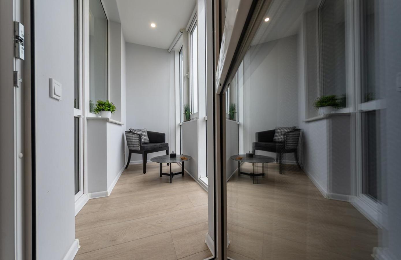 Royal Tower Residence Big Vip Apartment In Center Floor 27 เคียฟ ภายนอก รูปภาพ