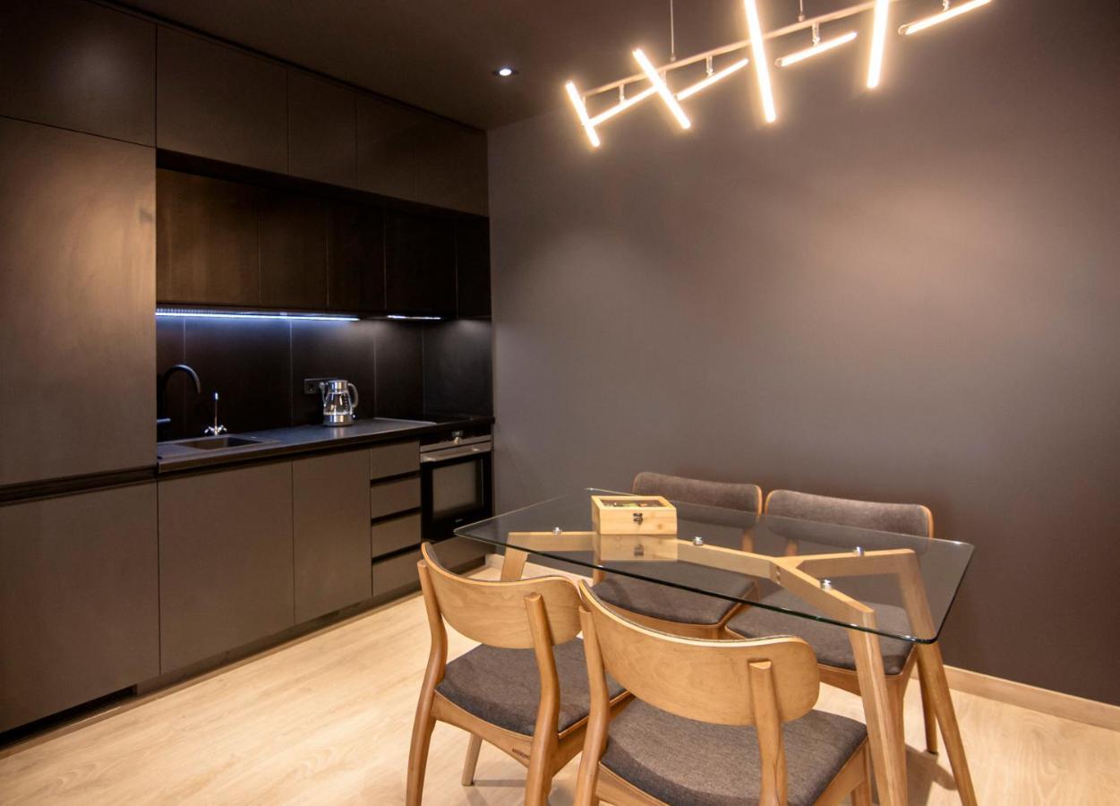 Royal Tower Residence Big Vip Apartment In Center Floor 27 เคียฟ ภายนอก รูปภาพ