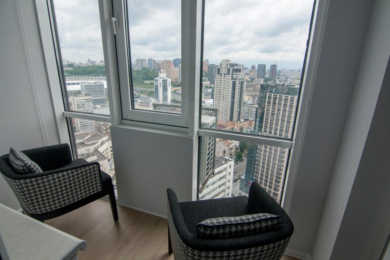 Royal Tower Residence Big Vip Apartment In Center Floor 27 เคียฟ ภายนอก รูปภาพ